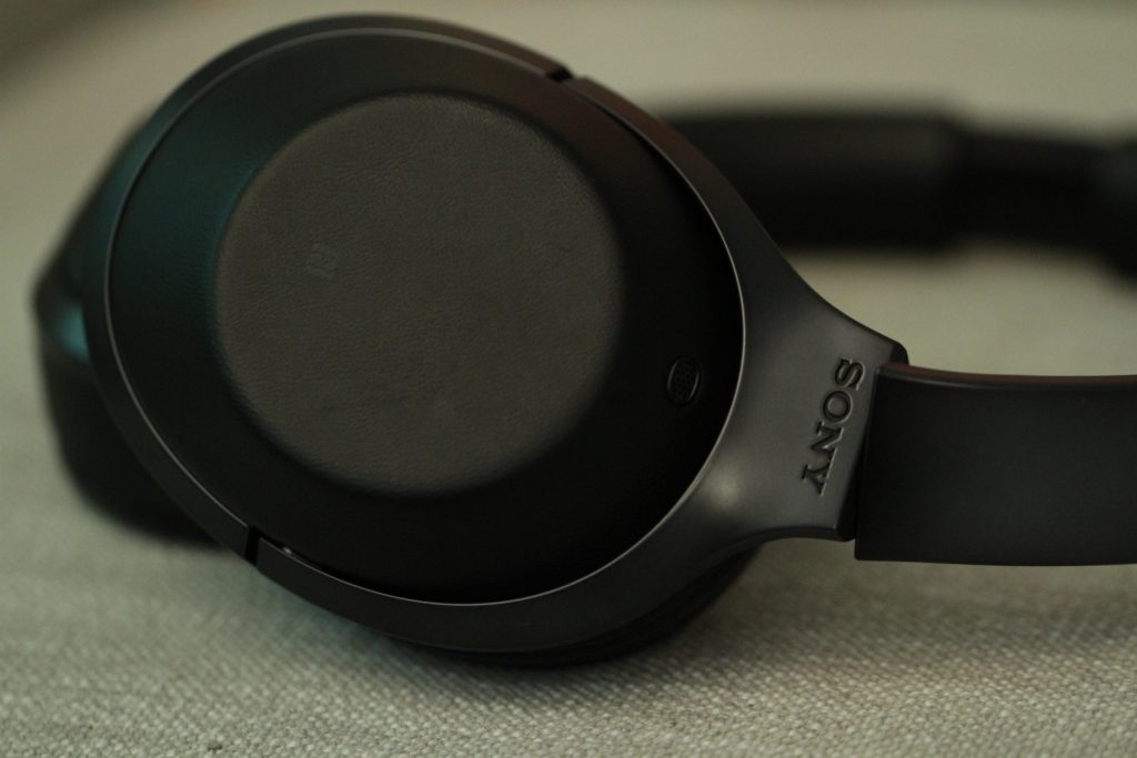 Sony MDR-1000X